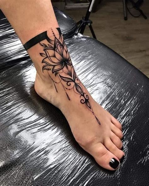 imagenes de tatuajes en el pie para mujeres|Tatuajes en los pies: 57 opciones para MUJER